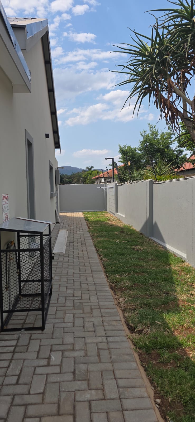 To Let 3 Bedroom Property for Rent in Melodie North West